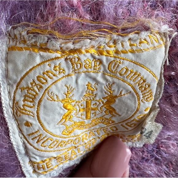 Vintage Hudson's Bay Company Blanket - Picture 7 of 7